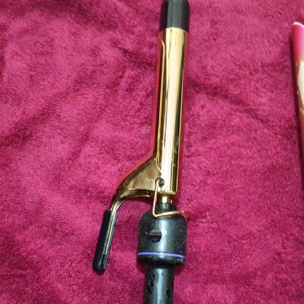 Gold and Black Curling Iron - Picture 2 of 15